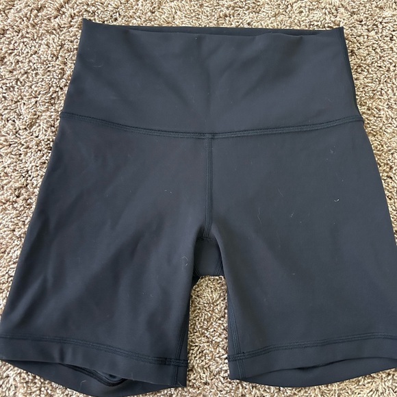 lululemon wunder train shorts - Picture 2 of 4